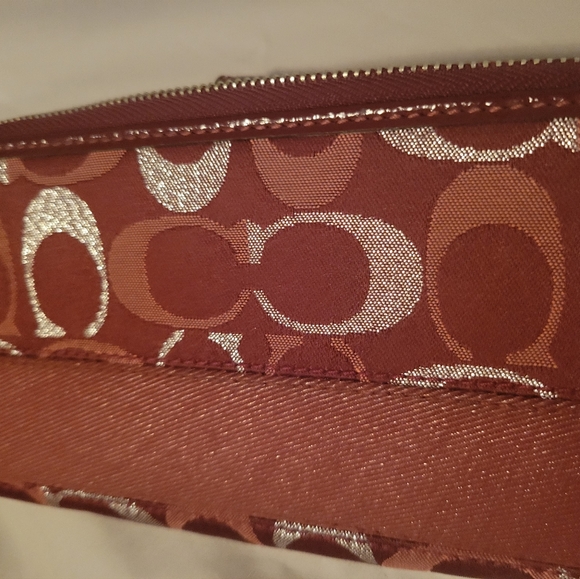 Coach Wallet - Picture 7 of 7